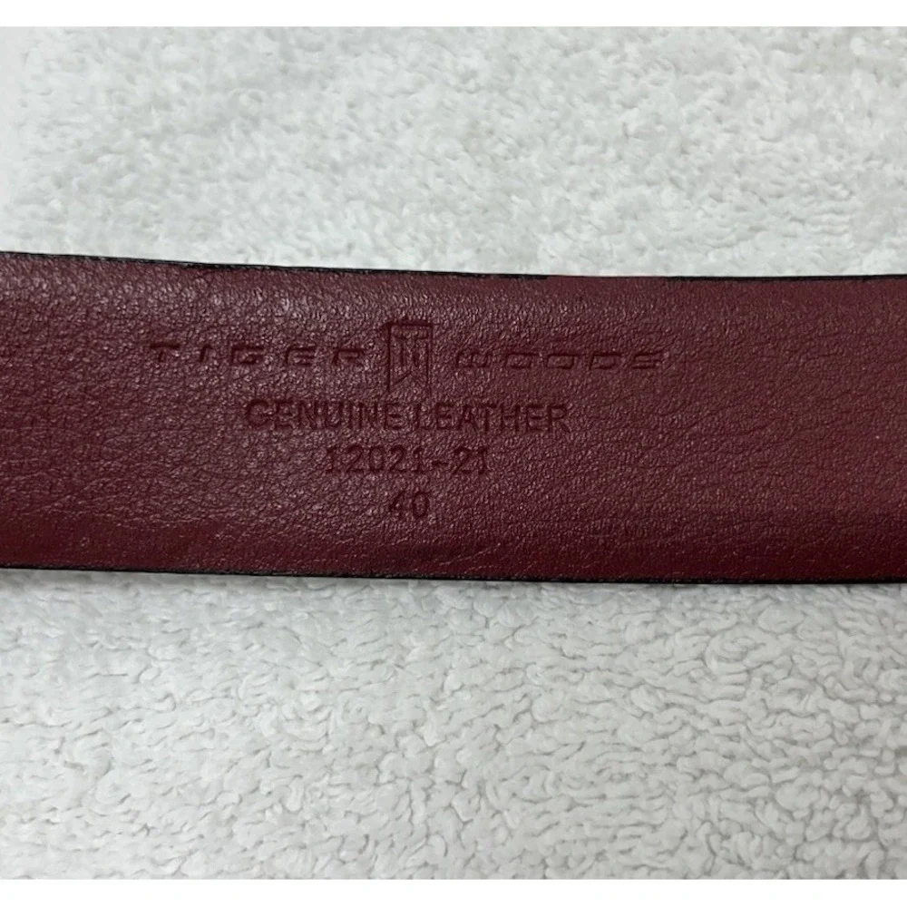 Nike Mens Size 40 Brown Leather Tiger Woods Adjustable Belt
